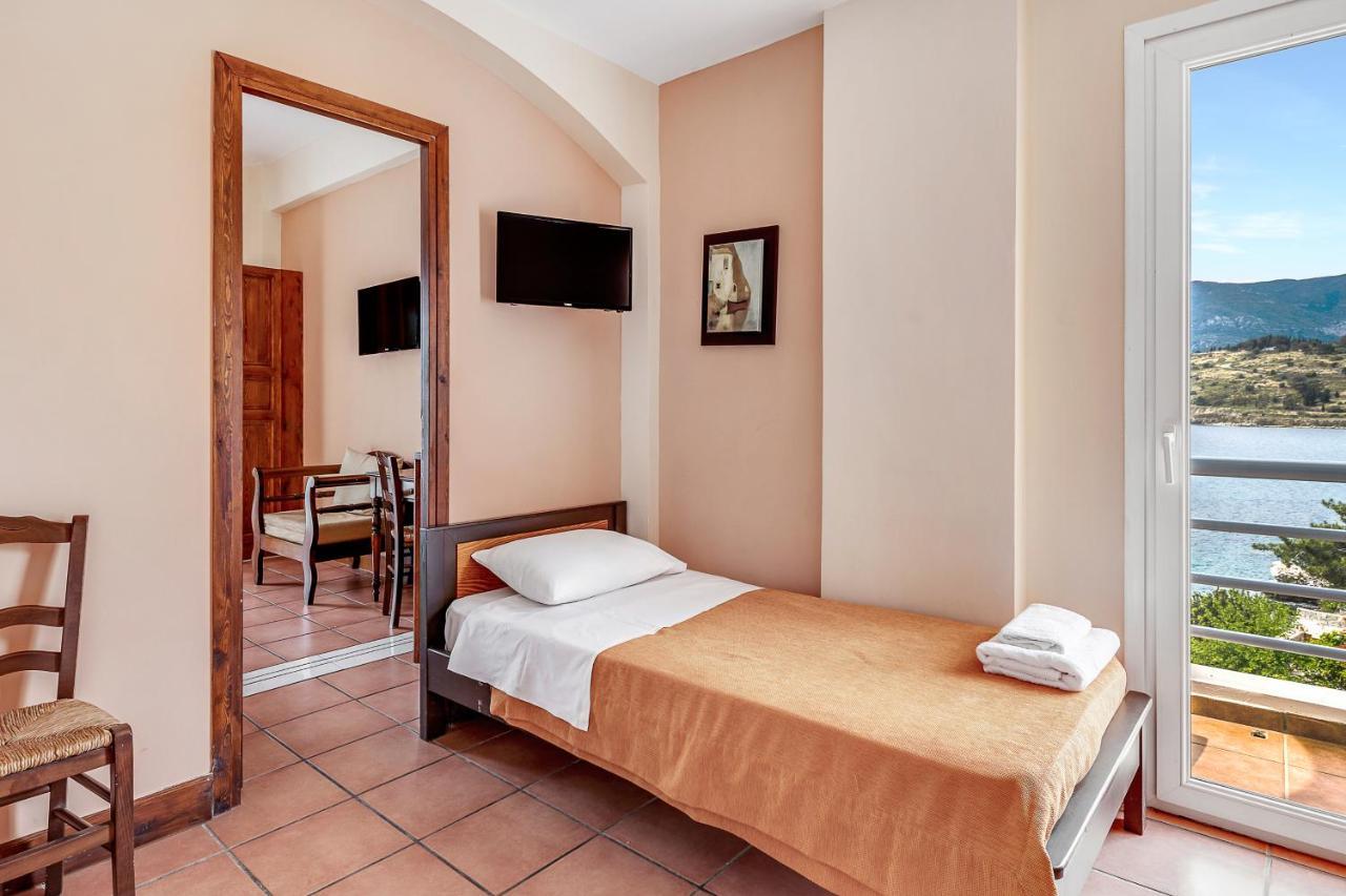 Hotel Golden View 3*